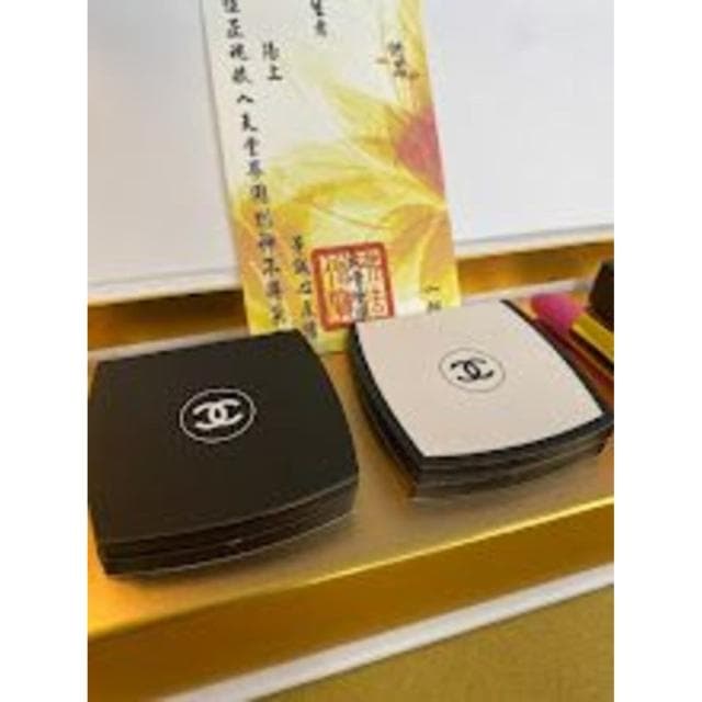 宣羿紙藝 金紙/紙紮-紙紮香奈兒彩妝盒 化妝盒 保養品 粉餅 眼影 口紅 喪葬用品 禮儀用品 蓮花 香奈兒 紙紮 禮儀