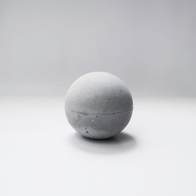 灰調 PLANET 小星球｜球型水泥花器・線香座・擴香石・書檔
