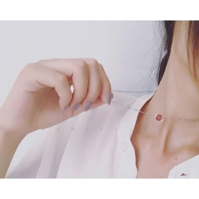 【開運堂】🔥現貨🔥鎖骨鏈 草莓晶灰月光石白金款鎖骨鏈生日項鍊招桃花穩定愛情 開運堂