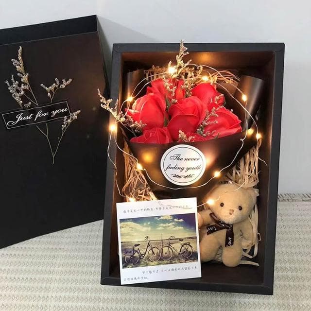 永不雕零玫瑰花束 生日禮物 情人節禮物 教師節禮物 母親節禮物 永生花 精美 禮物 玫瑰花束