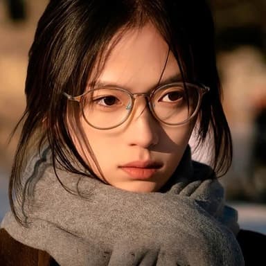 【EMMA SUE】黑色眼鏡 TR90眼鏡 眼鏡 鏡框 鏡架 超輕鏡框 小框眼鏡 禮物 圓框眼鏡 素顏眼鏡 純鈦鏡框 眼鏡框 眼鏡架