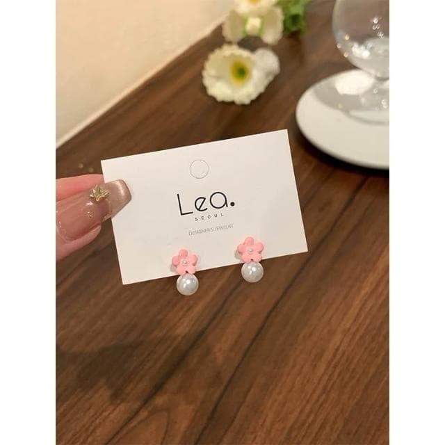 甜美少女珍珠耳釘粉白花朵耳環女小眾設計高級感小巧日常耳飾