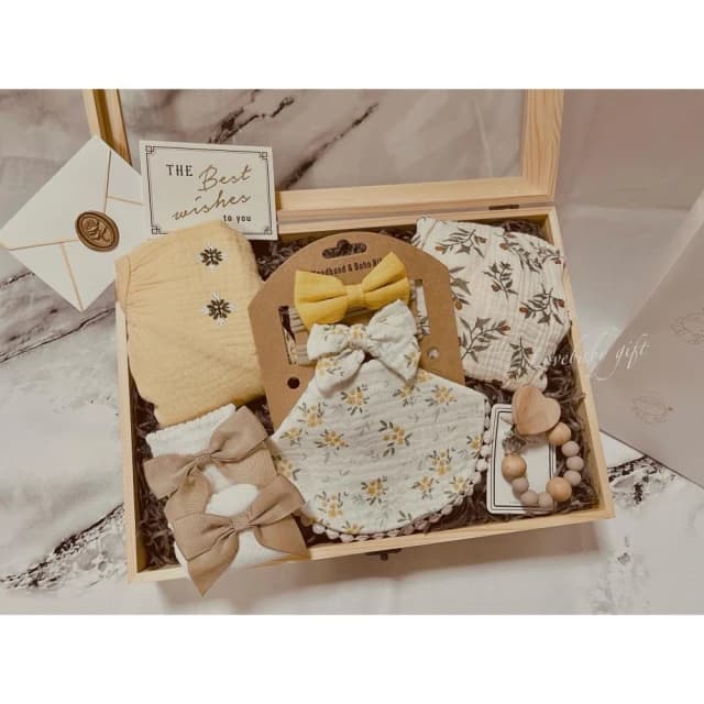 女寶寶禮盒 繁花系列·滿月禮·彌月禮盒·嬰兒禮盒·新生兒禮盒·滿月送禮·彌月禮·寶寶禮盒·女寶禮物·週歲禮物·滿月送禮