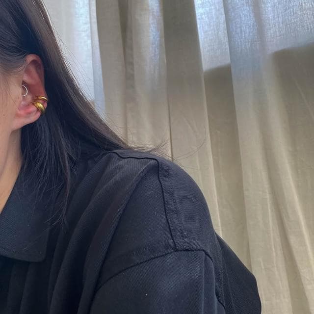 « lacarpe »  小圈耳骨夾 | 單只販售 | 男女共用 (鋼鍍金｜兩色｜歐美品牌同款)