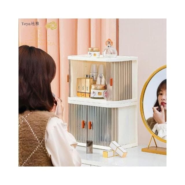 （高CP）化妝品桌面收納盒水乳透明收納盒卷簾門防塵睫毛辦公儲物盒 桌上收納盒 化妝品收納 保養品收納 透明收納盒 展示盒