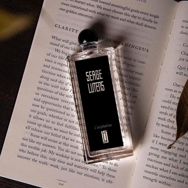 【SERGE LUTENS 盧丹詩】SERGE LUTENS 盧丹詩 孤女淡香精 50ml(國際航空版) 送禮推薦