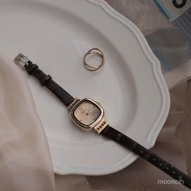 偉偉有道 法國小衆手錶女複古風小方糖輕奢高級感簡約氣質2025年新款小錶盤