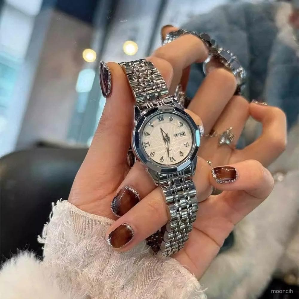 偉偉錶錶 2025新款女士手錶女款學生ins風小衆韓式輕奢高級感石英機芯手錶
