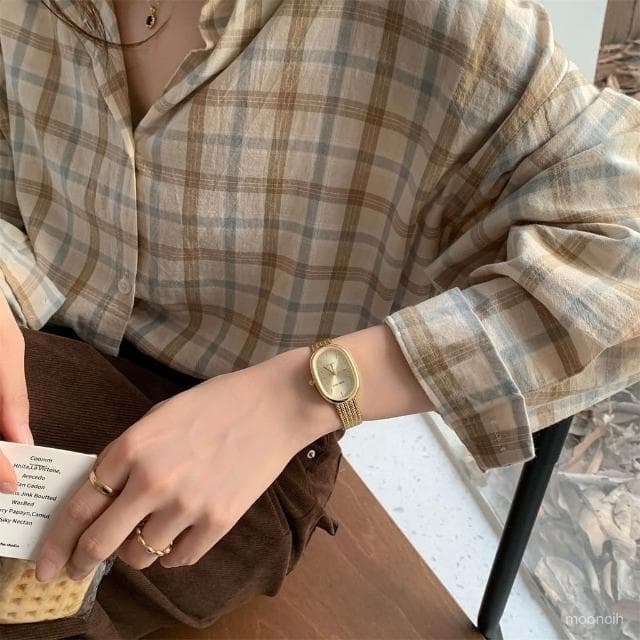 偉偉錶錶 輕奢金色手錶女ins小衆設計複古時尚高級感精緻防水橢圓形小金錶