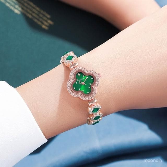 偉偉錶錶 手錶女款輕奢小衆高級設計感小巧氣質四葉草女士手鏈錶女士手錶