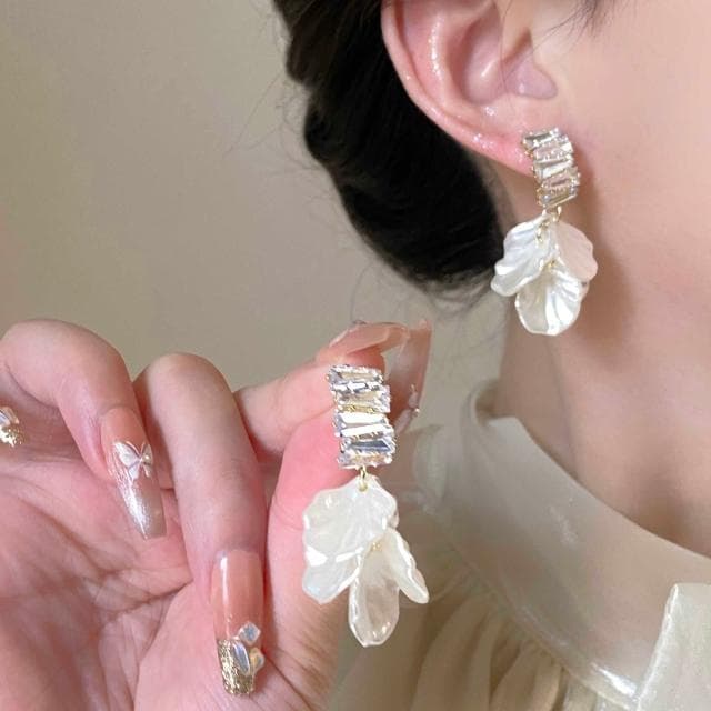 🎗飾間首飾鋪 貝殼花瓣流蘇耳墜首飾氣質耳環飾品輕奢高級感獨特誇張耳飾