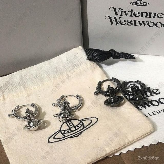 Vivienne Westwood甜酷立體小土星中性男女款耳環