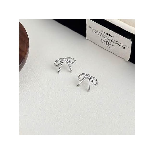 Miss Si 現貨速發 金屬蝴蝶結耳環 獨特小眾設計 銀色耳釘 簡約好搭 輕奢高級感氣質耳環耳飾 耳針