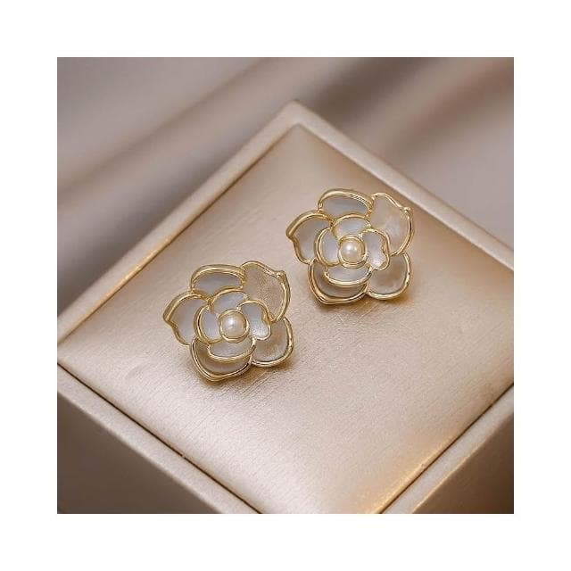 Miss Si 現貨速發 韓國高級感S925純銀銀針白色小香風山茶花耳釘 耳針精緻小巧耳環網紅氣質耳飾首飾