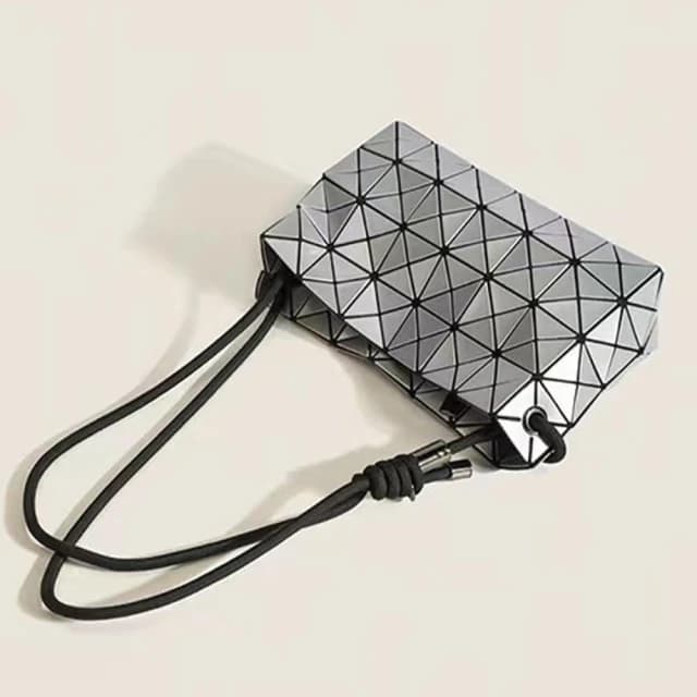 【LEEHER】女生包包/斜背包/生日禮物女生/豆腐包包/包包女/女生包包/菱格包包/側背包/斜背包女/小眾包包