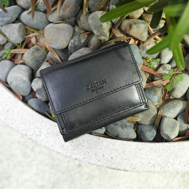 CALTAN DESIGN | 小文藝扣式真皮短夾 075055 五色(真皮 中夾 皮夾 錢包)