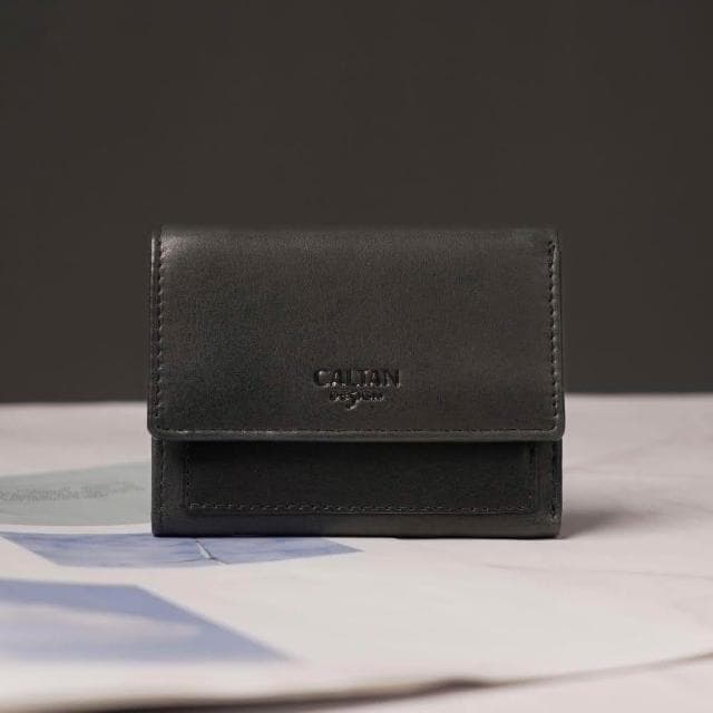 CALTAN DESIGN | 文藝三折扣式真皮短夾 075268 四色(真皮 中夾  皮夾 錢包 招財 母錢包)