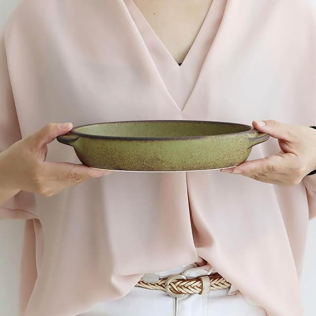 【美濃燒】昭和製陶 橢圓雙耳焗烤盤 23.5cm (艾草綠;陶瓷烤盤/燉飯碗/千層麵烤盤/日式餐具)