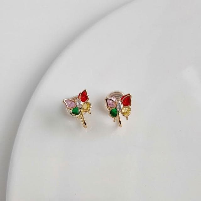 「耳夾專區」夾式耳環 B02 彩鑽蝴蝶耳夾 小巧精緻彩色水鑽 蝴蝶耳環 蚊香盤無痛耳夾 夾式耳環 無耳洞耳環