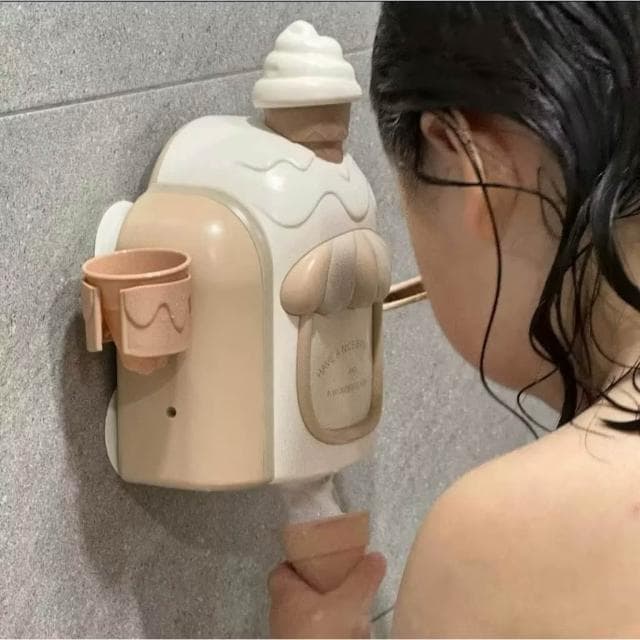 朵朵家居 冰淇淋泡泡機 兒童玩具 手動免電池 泡泡機 洗澡玩具 生日禮物推薦