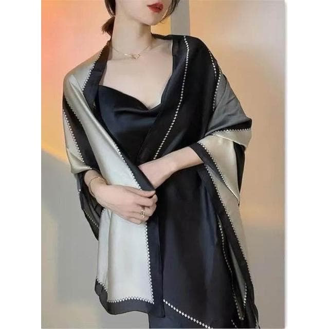 🎗飾間首飾鋪 杭州絲巾女長披肩百搭旅遊防曬沙灘巾春秋模擬絲時尚圍巾