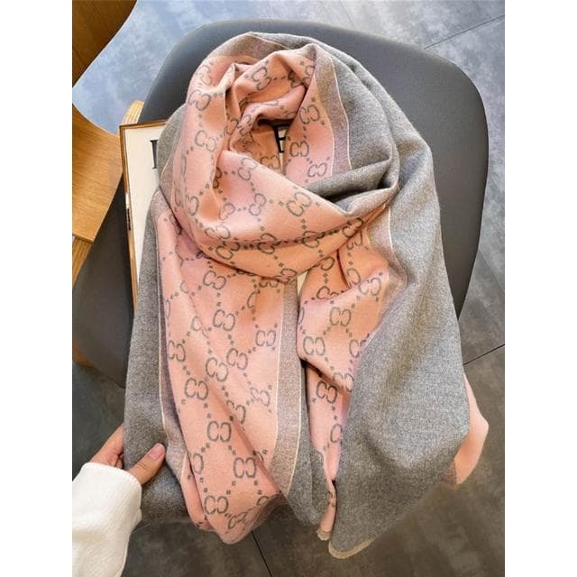 🎗飾間首飾鋪 卡其小眾圍巾女冬季大牌百搭披肩兩用高級感加厚保暖圍脖