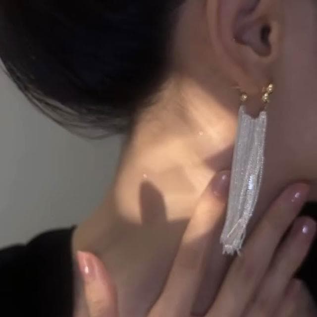 {遇見臻品}BG368冷淡風設計感波浪曲線耳飾歐美極簡螺旋弧耳環波浪曲線耳墜波浪曲線耳環波浪曲線耳環金屬耳環銀色流蘇耳環