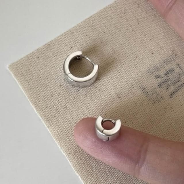 光面圈圈抗敏耳環 L40 多尺寸簡約S925易扣式銀針耳扣 | Sweet Air 日韓流行耳飾