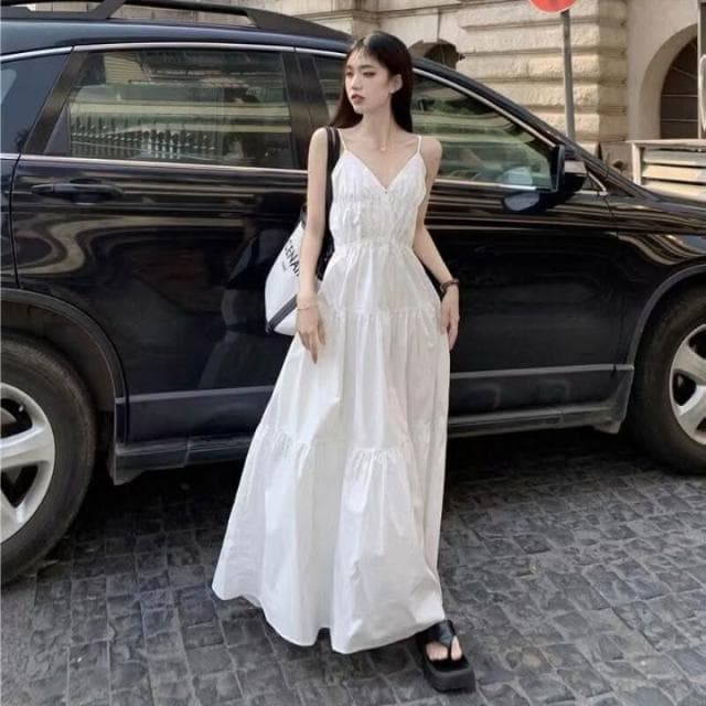 連衣裙女吊帶裙長裙女2025新款法式白色仙女裙吊帶裙海邊度假連衣裙女顯瘦夏季裙子小眾氣質長裙洋裝裙子約會生日優雅長裙女