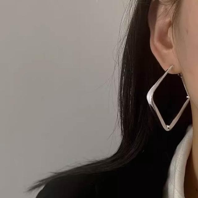  耳環 方形耳環女冷淡誇張新款輕盈精緻輕奢高級韓國不過敏看不膩超閃耳環耳飾飾品配禮服百搭禮物潮耳飾品小眾高級設計感大耳圈