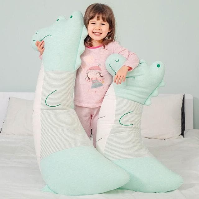 純棉鳄魚長條枕兒童房床上睡覺夾腿可愛抱枕送男孩生日禮物抱睡 da329318
