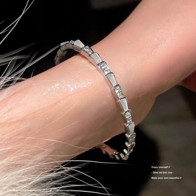 手鏈钛鋼貝母靈蛇形蛇骨手镯閃鉆質感手鏈锆石ins輕奢開口銀色大方氣質日常派對約會手鏈輕盈手鏈手環手串手飾簡約百搭高級感