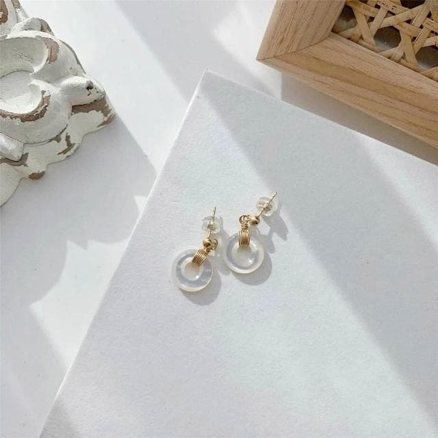 Miss Si【現貨速發】仙氣清透白月光耳環 韓版小眾 高級輕奢 氣質典雅 平安扣耳墜 耳墜 耳扣 耳釘 耳針 耳飾首飾