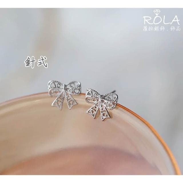 ROLA蘿拉銀飾.飾品 “現貨當天出” /一對價// 鏤空刻紋蝴蝶結999足銀旋轉螺旋圓珠轉珠鎖珠耳針耳環 蝴蝶結.