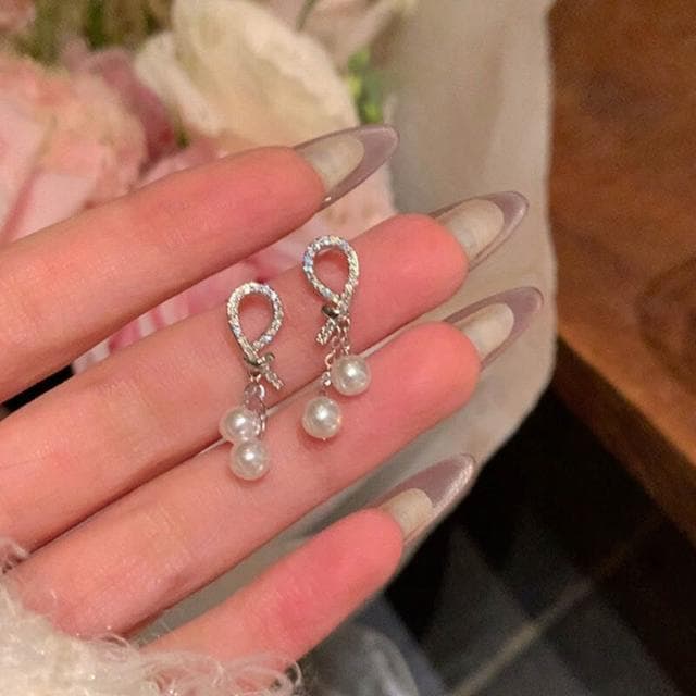 耳環不對稱愛心珍珠耳環女新款獨特耳釘輕奢氣質高級感耳飾富家千金耳環耳釘耳飾女生耳環法式耳環流行百搭耳釘生日禮物貼耳耳環
