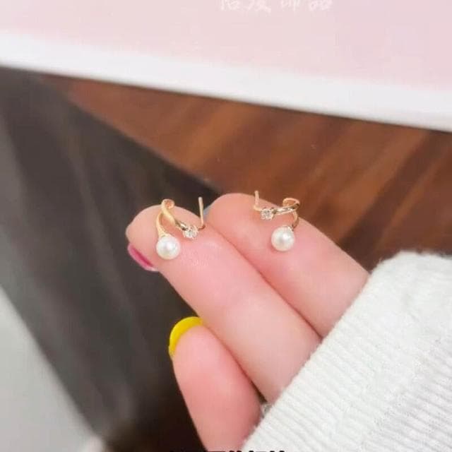 耳環珍珠耳釘女甜美簡約時尚高級感锆石耳環小眾百搭精致氣質耳飾耳環耳釘耳飾女生耳環法式耳環流行百搭耳釘生日禮物貼耳耳環