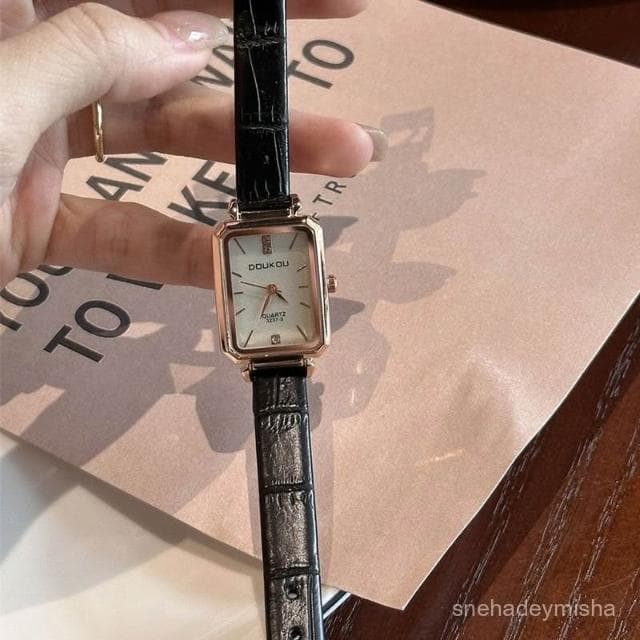 小李甄選  【1.1萬人收藏】手錶女複古方形簡約氣質小衆輕奢高級感學生皮帶精緻高顔值ins風