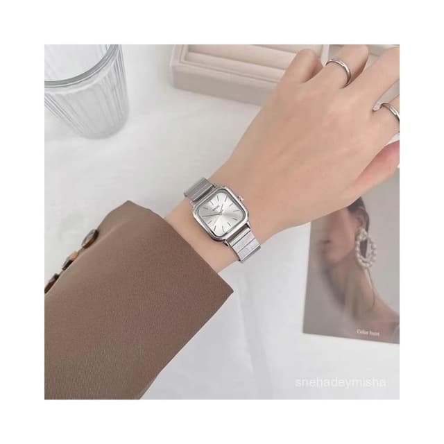 小李甄選  手錶女正品簡約小衆氣質高級感精緻學生韓版職場輕奢高級顯白女錶