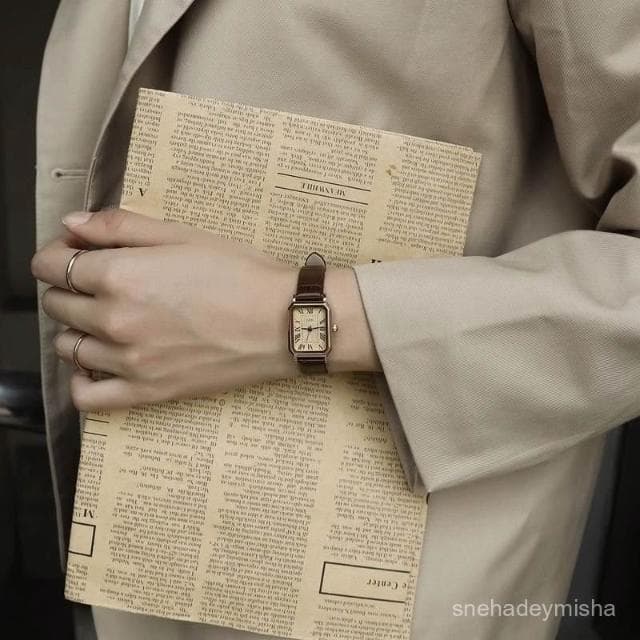 小李甄選  高級感小衆手錶女款學生港風氣質休閒女士皮帶設計輕奢複古羅馬錶