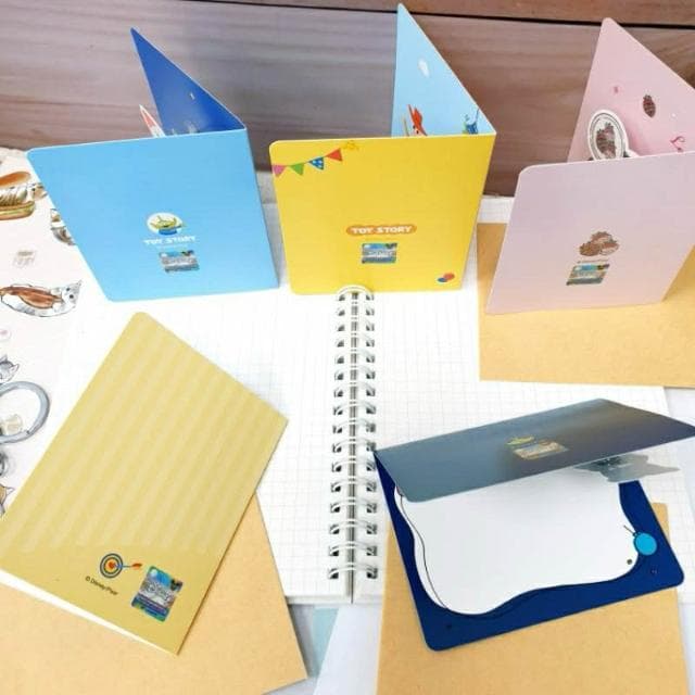 【Disney 迪士尼】迪士尼 立體卡片 立體小卡 玩具總動員 萬用卡 三眼怪 熊抱哥 感謝卡 心意卡片 禮物卡片 生日卡 胡迪 小卡