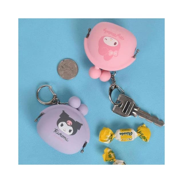 【SANRIO 三麗鷗】三麗鷗 美樂蒂 酷洛米 矽膠 鑰匙圈 零錢包吊飾 小物收納 POCHI BABY 日本正版 該該貝比日本精品