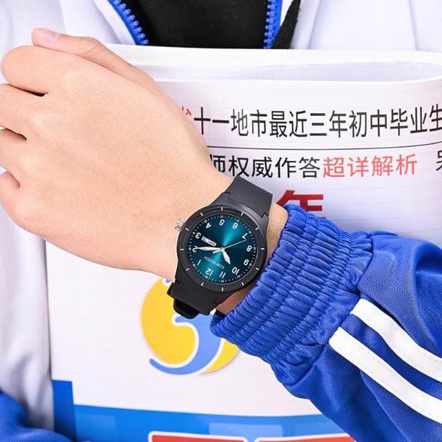 cojr男款青少年初中學生小學生防水運動2025新款兒童男孩石英表