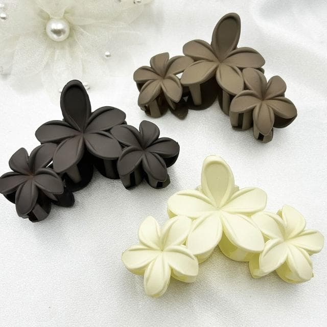 鯊魚夾女髮夾春發飾熱銷高級感雞蛋花發夾輕奢風花朵抓夾女鲨魚夾盤發頭飾(情人節 聖誕節 生日 髮飾 頭飾 髮夾 禮物)