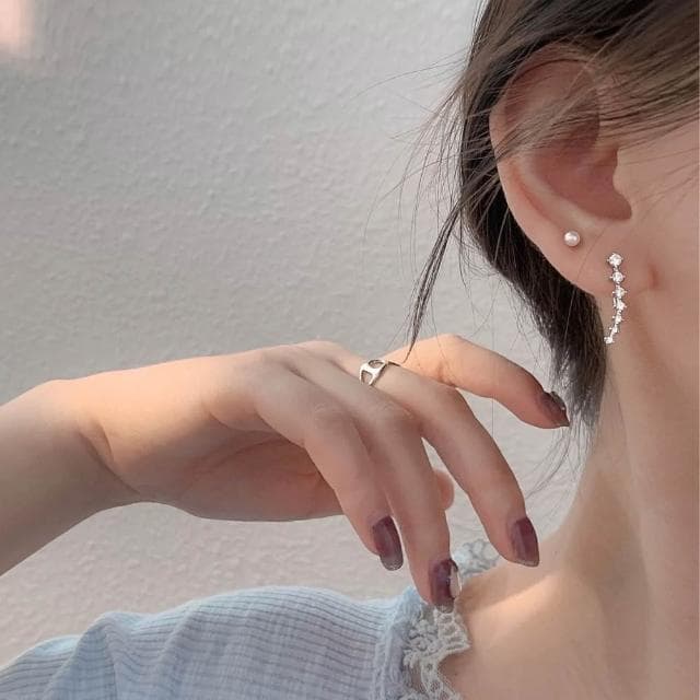 排鑽 耳環 造型 耳扣 亮鑽 閃鑽 現貨 閃亮 質感 女生耳環 耳飾 鋯石 獨特 耳勾 氣質 輕奢 優雅 SE124