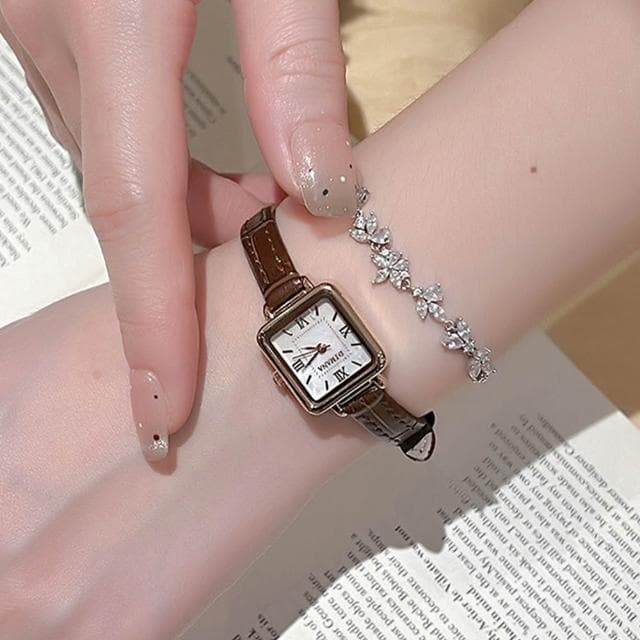 【LEEHER】小錶盤手錶/手錶/氣質腕錶/腕錶/小方錶/穿搭配件/女生手錶/皮帶手錶/方形手錶/網帶手錶/