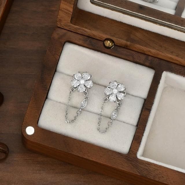 Miss Si【現貨速發】鋯石花瓣 韓國時尚設計感耳環 高級感流蘇耳釘百搭耳飾 四葉草耳環 幸運草耳針