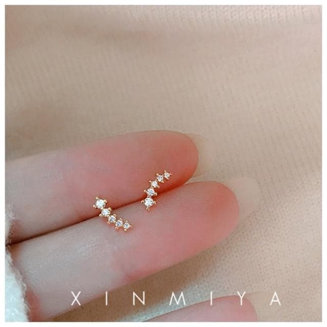 【HaNA 梨花】平常上班睡覺不用摘系列．流星小排鑽迷你耳環