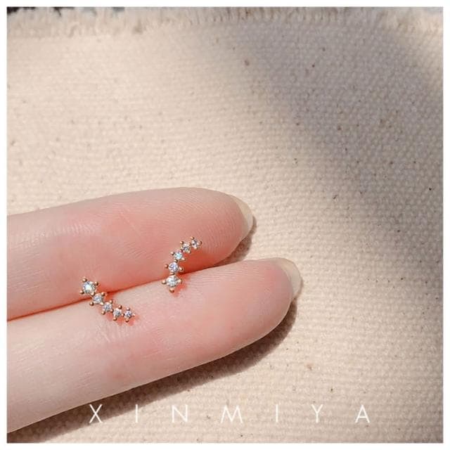 【HaNA 梨花】平常上班睡覺不用摘系列．流星小排鑽迷你耳環