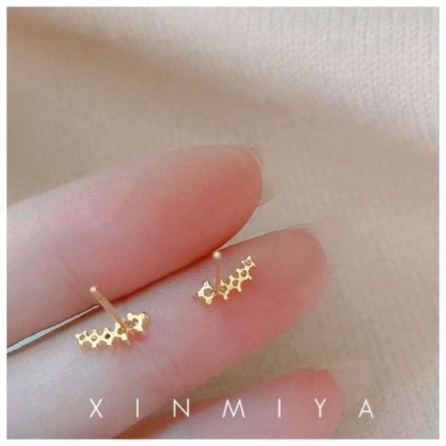 【HaNA 梨花】平常上班睡覺不用摘系列．流星小排鑽迷你耳環