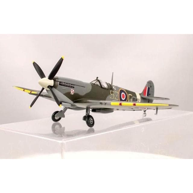 大旺小舖:F-toys 1/72 Spitfire Mk. IX 噴火式戰鬥機 生日結婚母親節情人節聖誕交換禮物